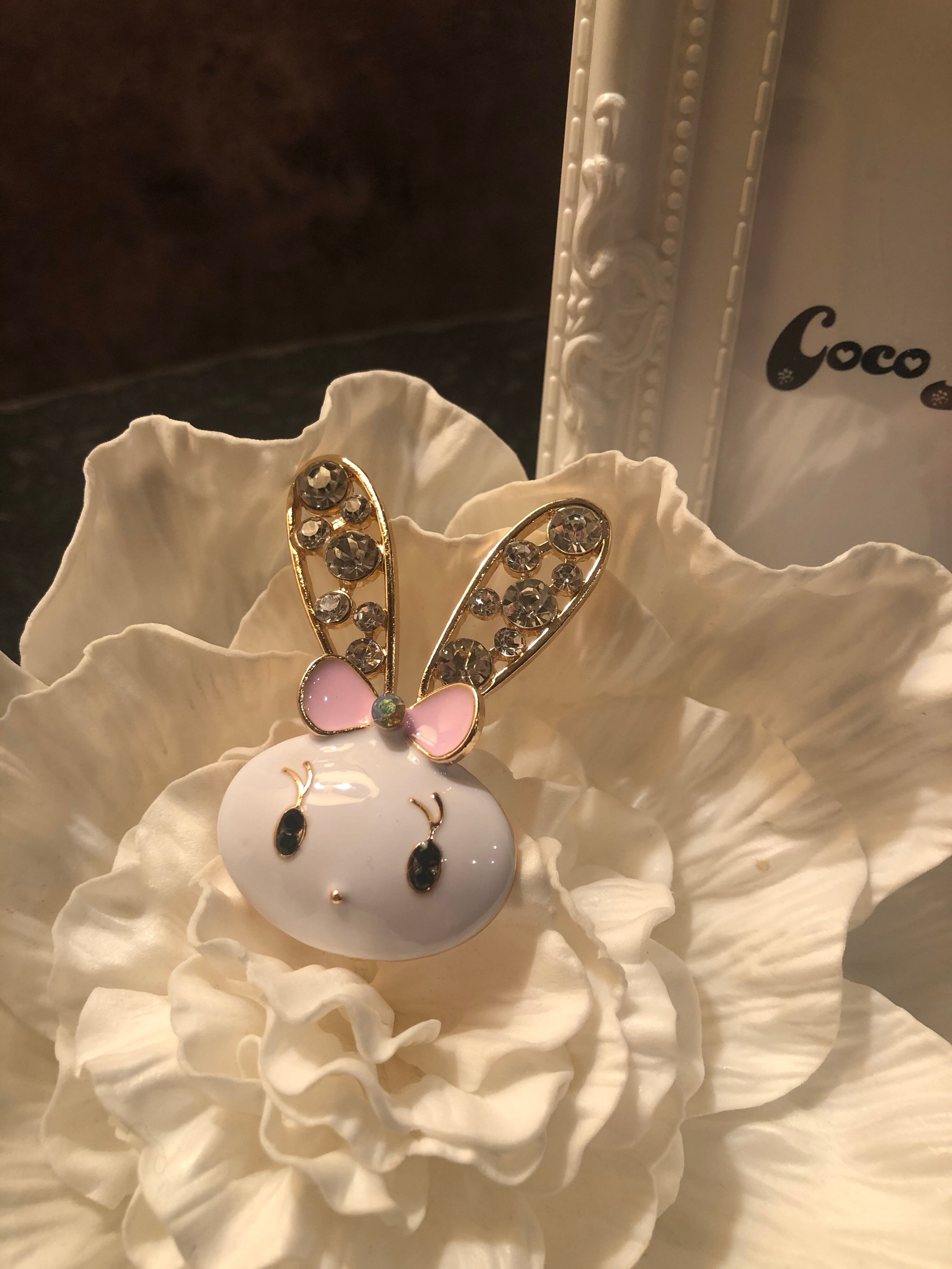 くまちゃんのヴィンテージボタン❤ピンクのかすみ草レジンの
