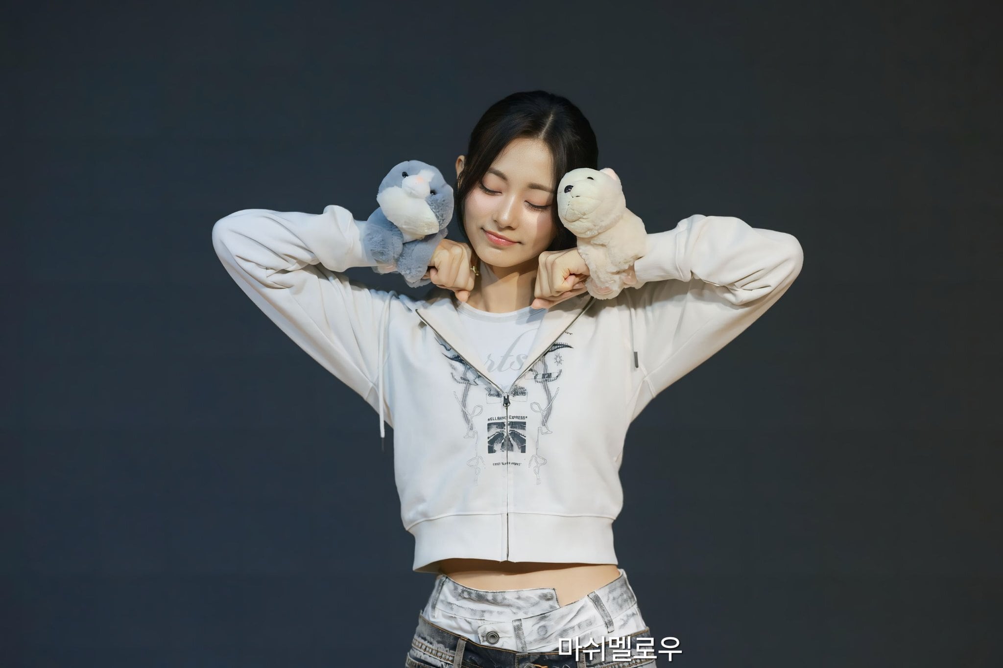 ☆TWICE ツウィ 着用！！【WELLBEING EXPRESS】Digital Tattoo Hoodie