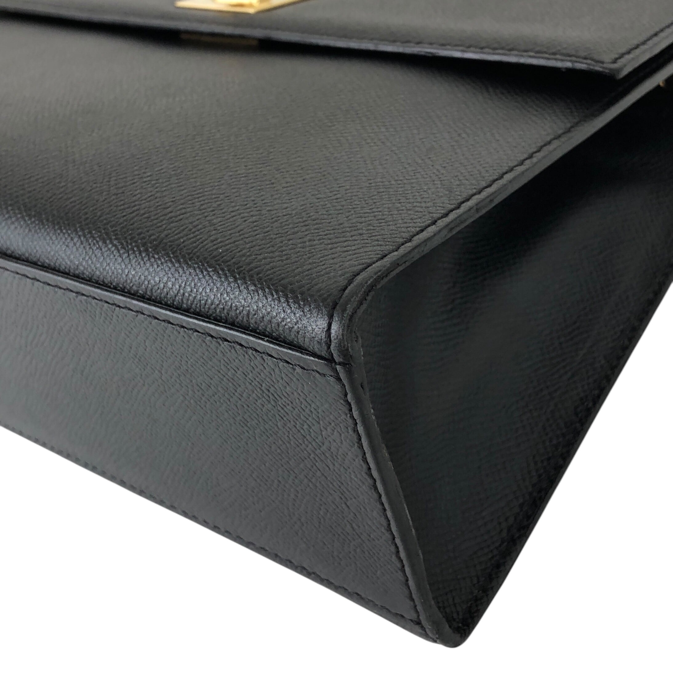 レトロなセリーヌバック CELINE セリーヌ ショルダーバッグ ブラック ターンロック レザー 型