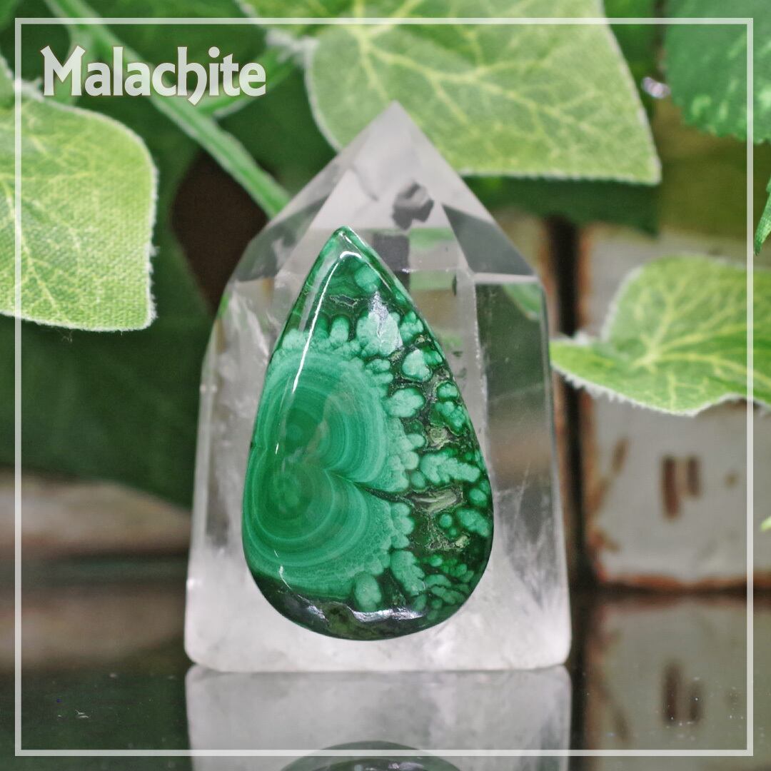 孔雀石・31.5mm×19mm『マラカイト』ルース(マクラメ編み加工可)