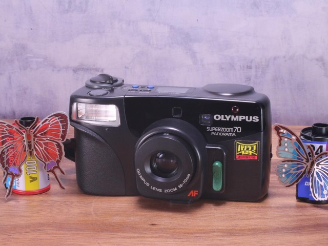 OLYMPUS SUPERZOOM 70