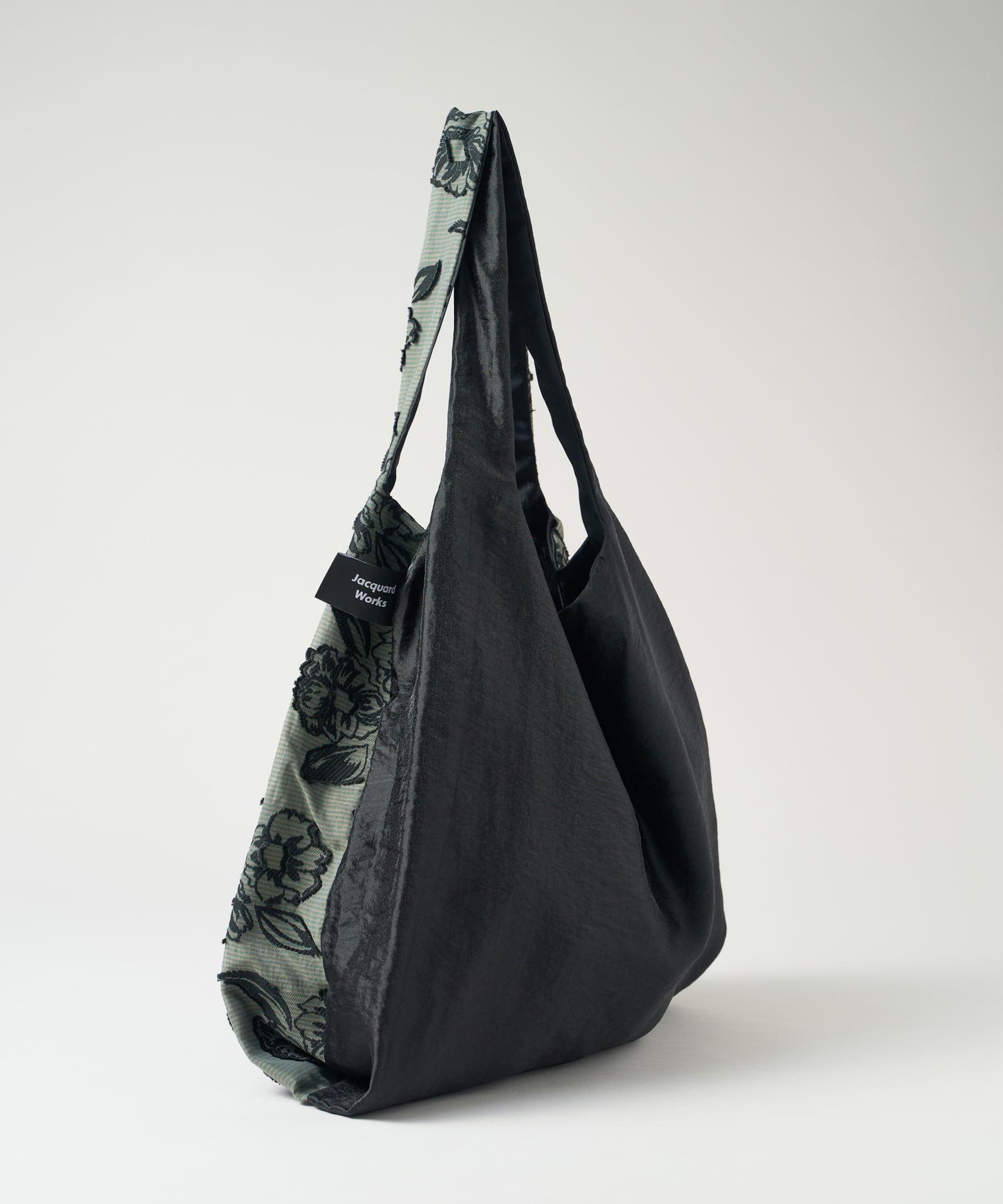 TWINS bag / black flower × shiny black / L（ポケット付