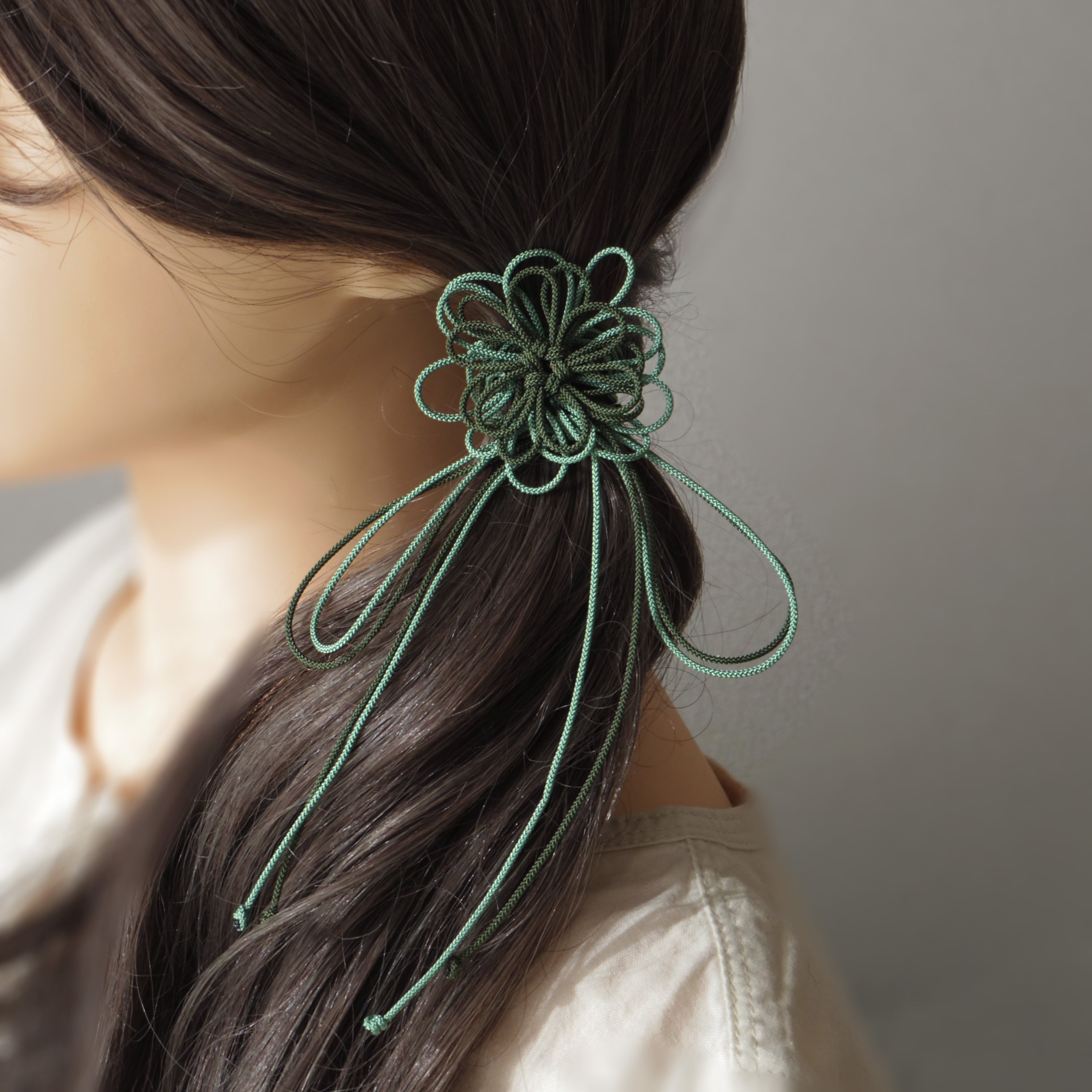 ヘアゴム「やわみどり、君」（深緑×淡緑） | nuta design
