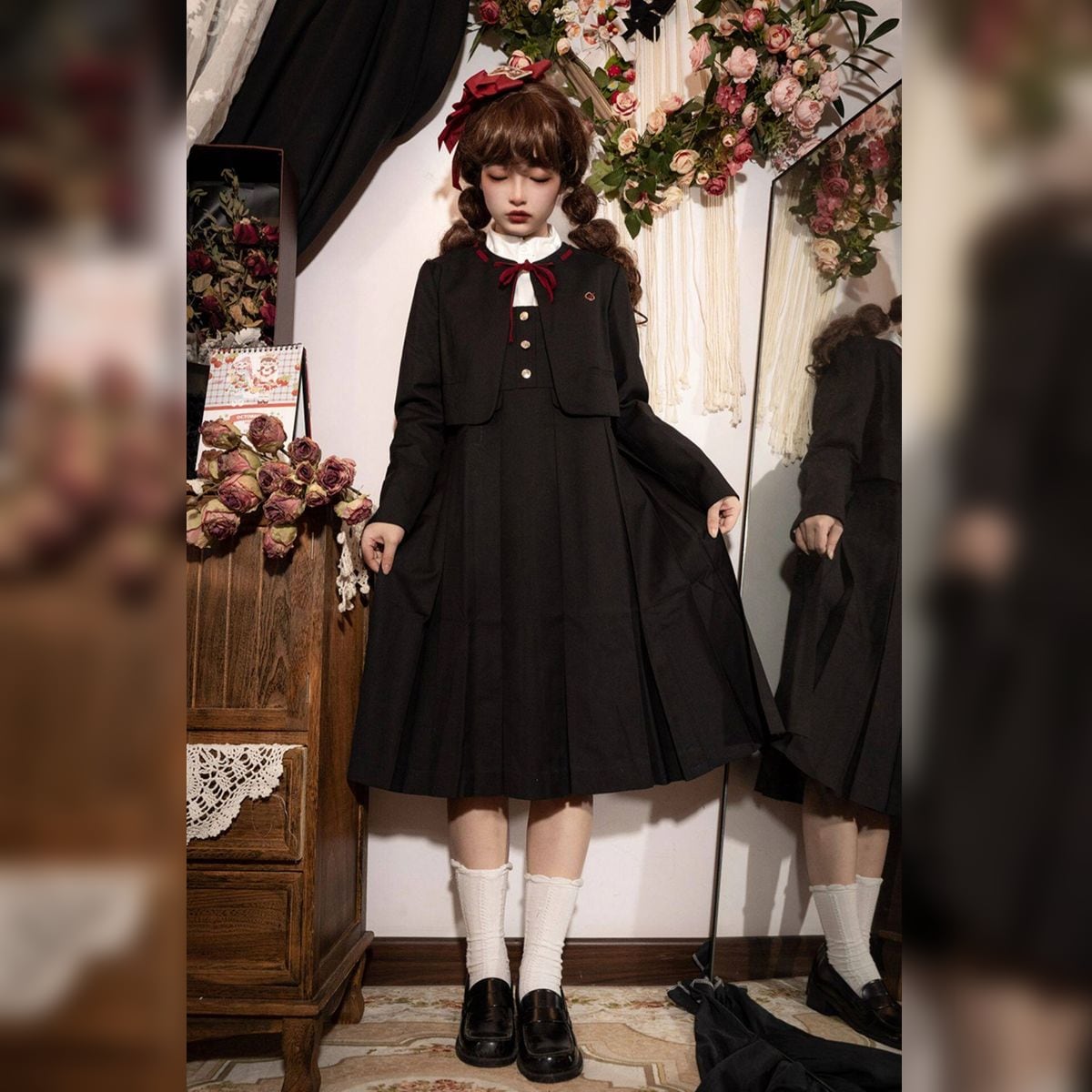 黒曜の礼拝・ボレロ付きクラシカル制服ワンピース：ジャンパースカート