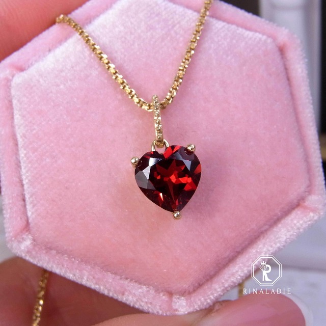 大特価K18YG華奢シリーズ天然ガーネットハートカットのミル打ち恋するTOP