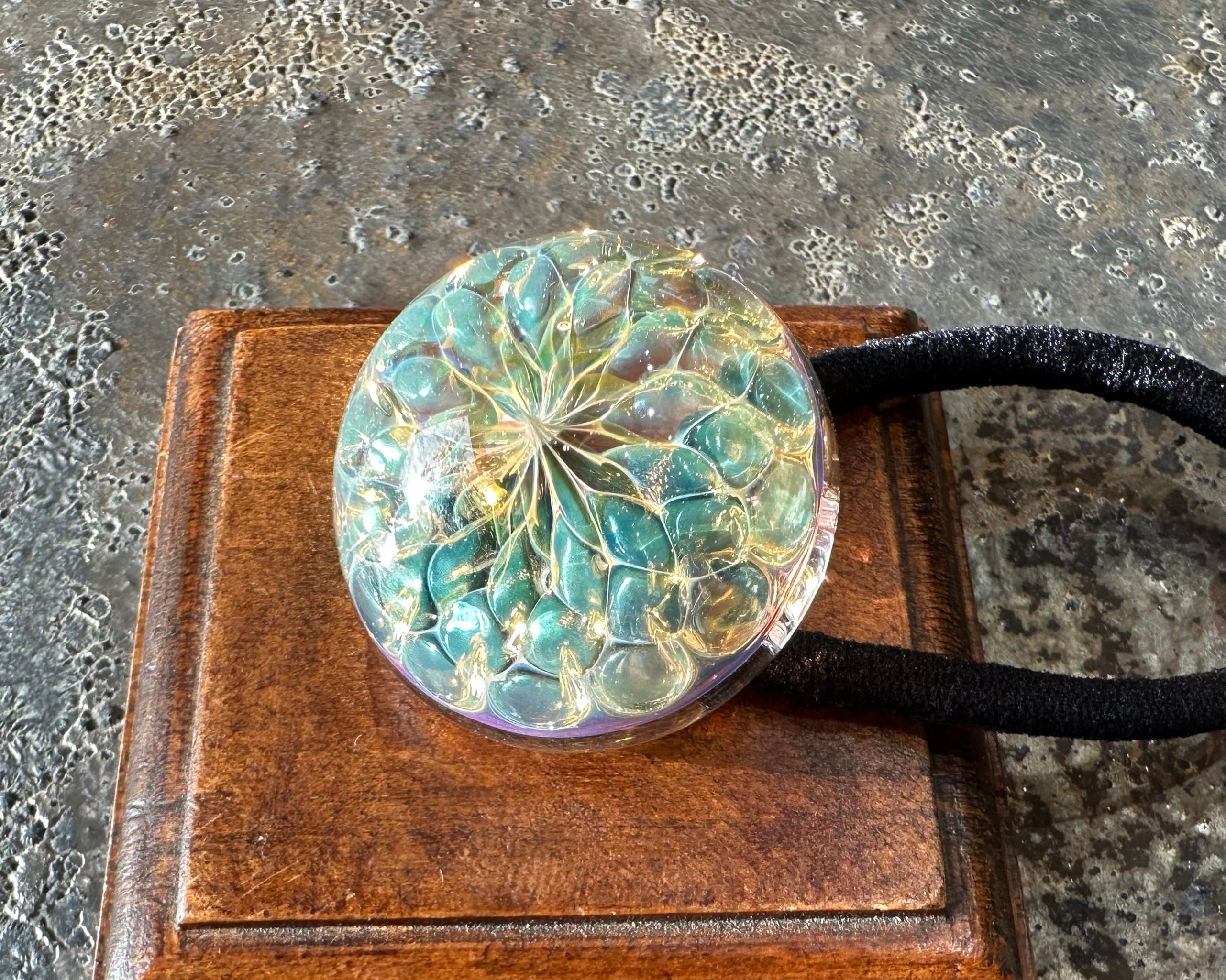 【Green&Purple Flower】緑と紫色の花ヘアゴム