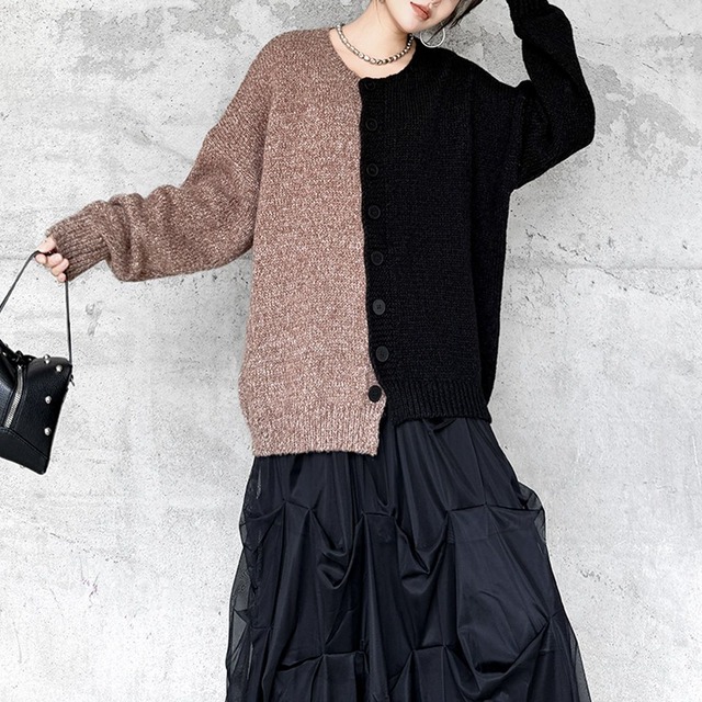 ASYMMETRIC CONTRAST PANEL KNIT CARDIGAN SWEATER M-18101