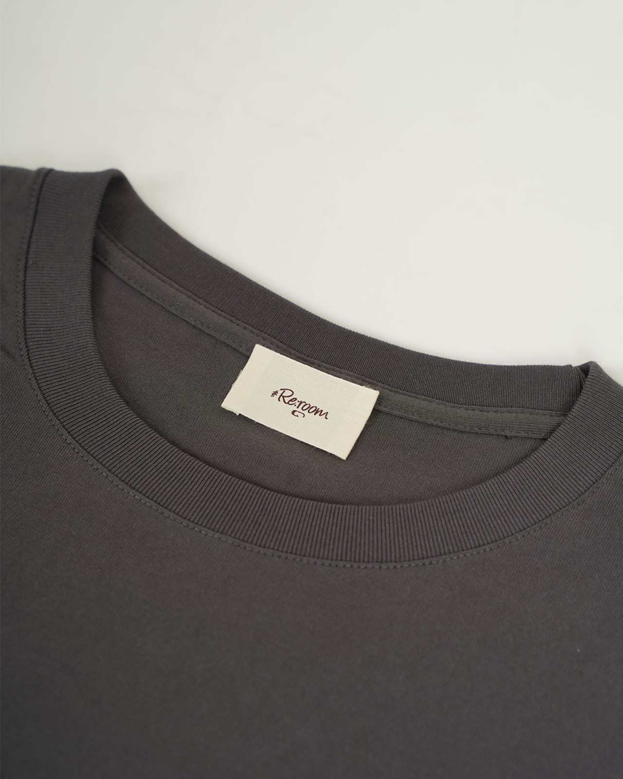 【#Re:room】MULTI COLOR LOGO EMBROIDERY T-SHIRTS［REC902］