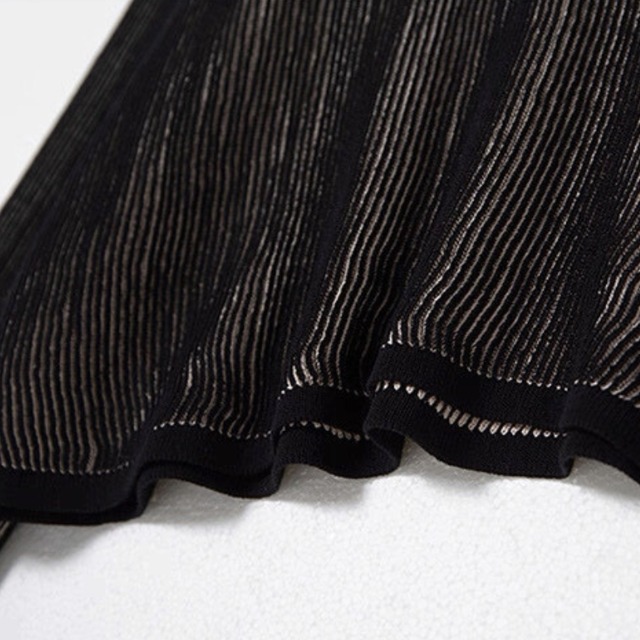 Textured rib-neck stripe top C1397