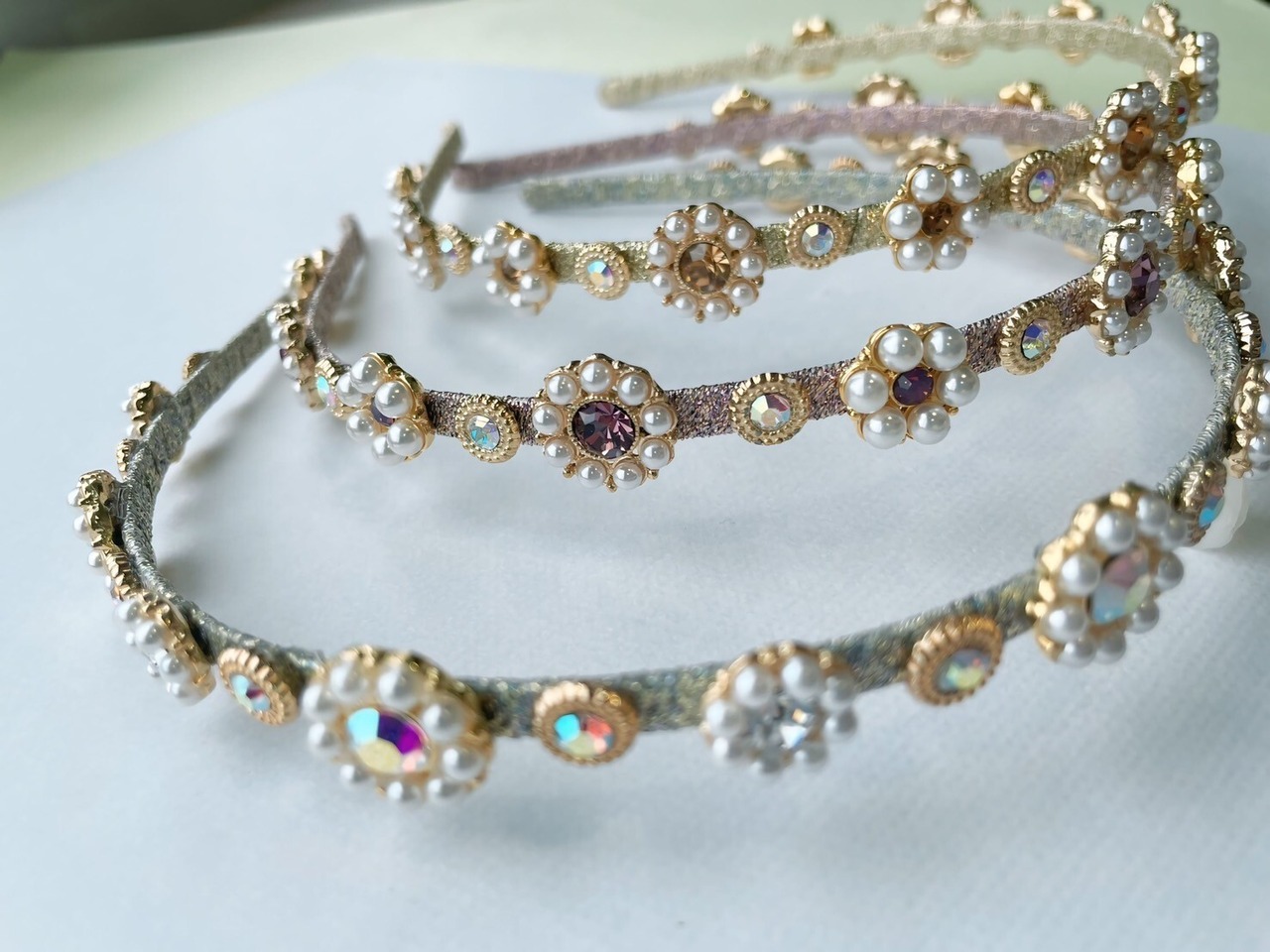 パールビジューフラワーカチューシャ