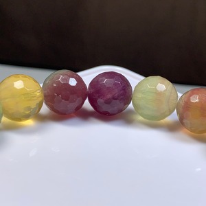 no2.多彩な変わった色合いフローライト・ブレスレット