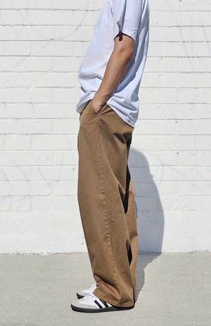 NEO BLUE 「BAGGY CHINO PANTS」