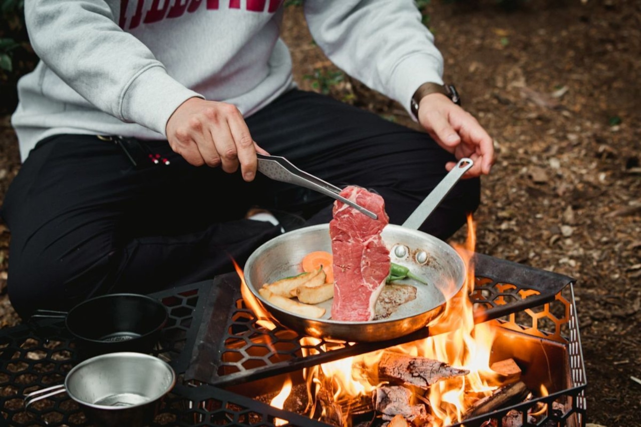 HILLS FIELD クレバーな俺のトング