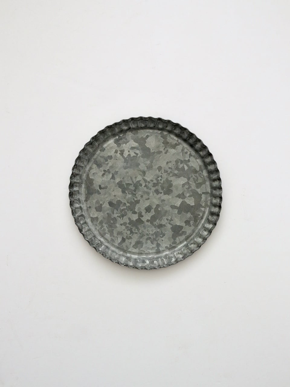 ブリキ フリルエッジ プレート 14cm|Tin Scalloped Edge Plate 14cm