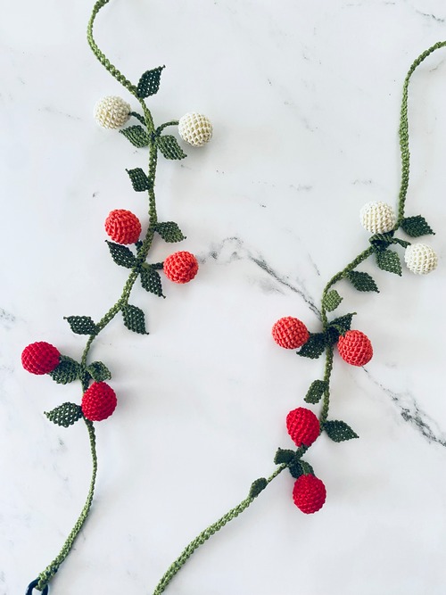 イーネオヤのメガネコード　さくらんぼ　レッド系