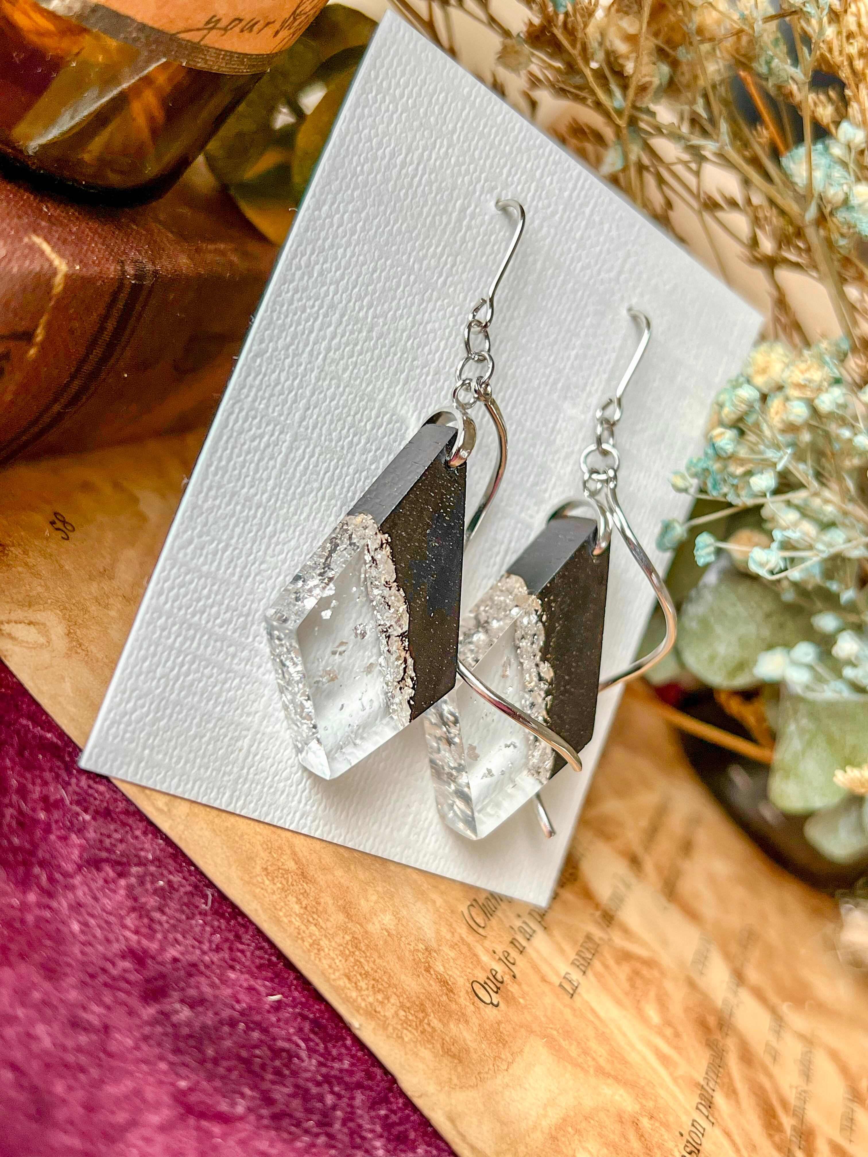 銀箔】ダイヤのウッドレジンピアス＆イヤリング | frontnorth