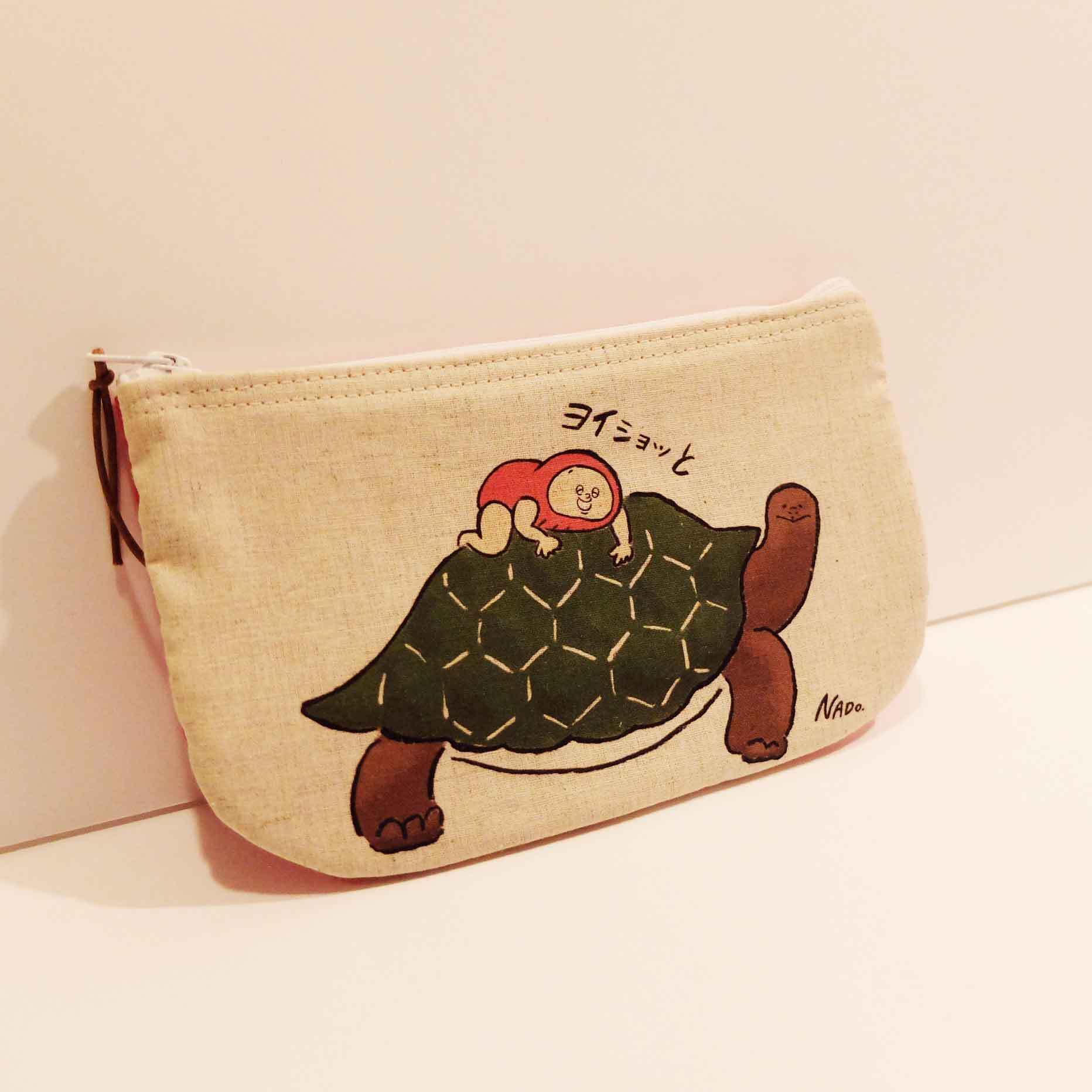 だるまのだーさん 薄型ポーチ(カメさんと) / ポーチ / NADO. /