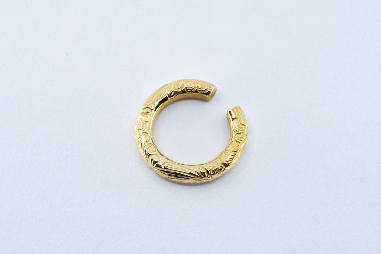 PI-028 Arabesque round Ear cuff ( 24K Gold Plated)