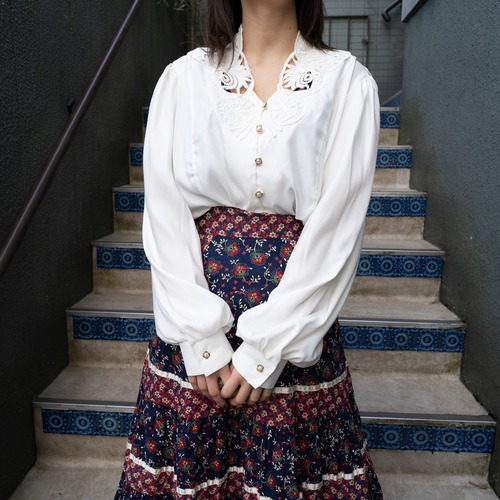 EU VINTAGE Vogelsang PEARL BUTTON LACE COLLAR DESIGN BLOUSE/ヨーロッパ古着パールボタンレース襟デザインブラウス