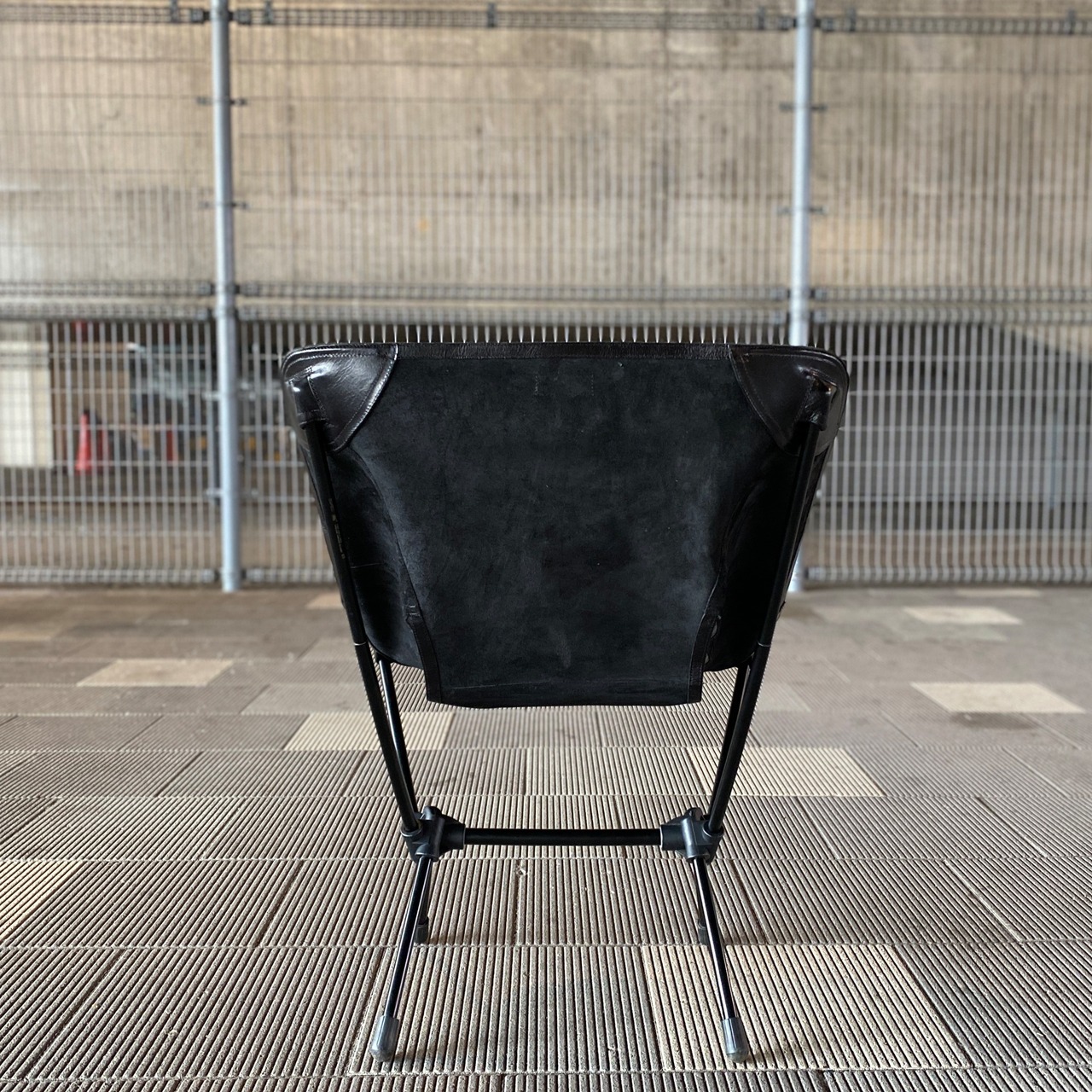 【kawais】 leather chair seat<Souther>_Black
