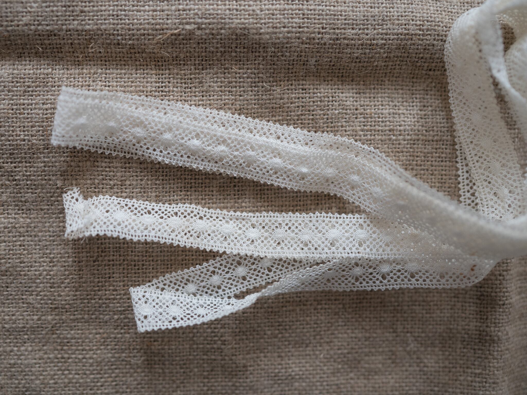 フランス アンティークレース(D)