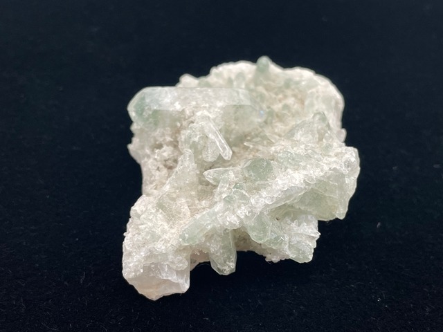 クラスター（ヒマラヤ水晶）