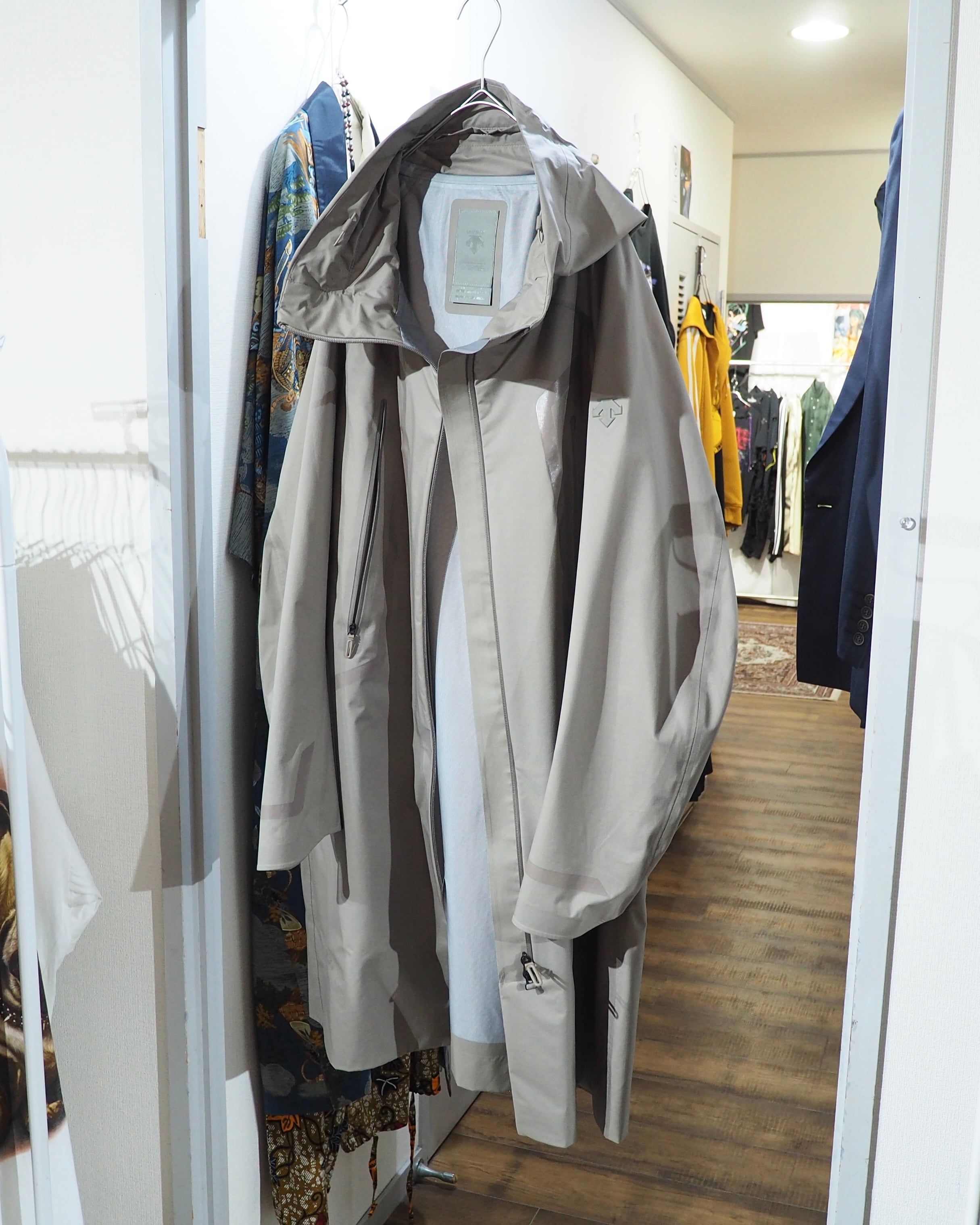 ” DESCENTE ALLTERRAIN ” ALL WEATHER COAT