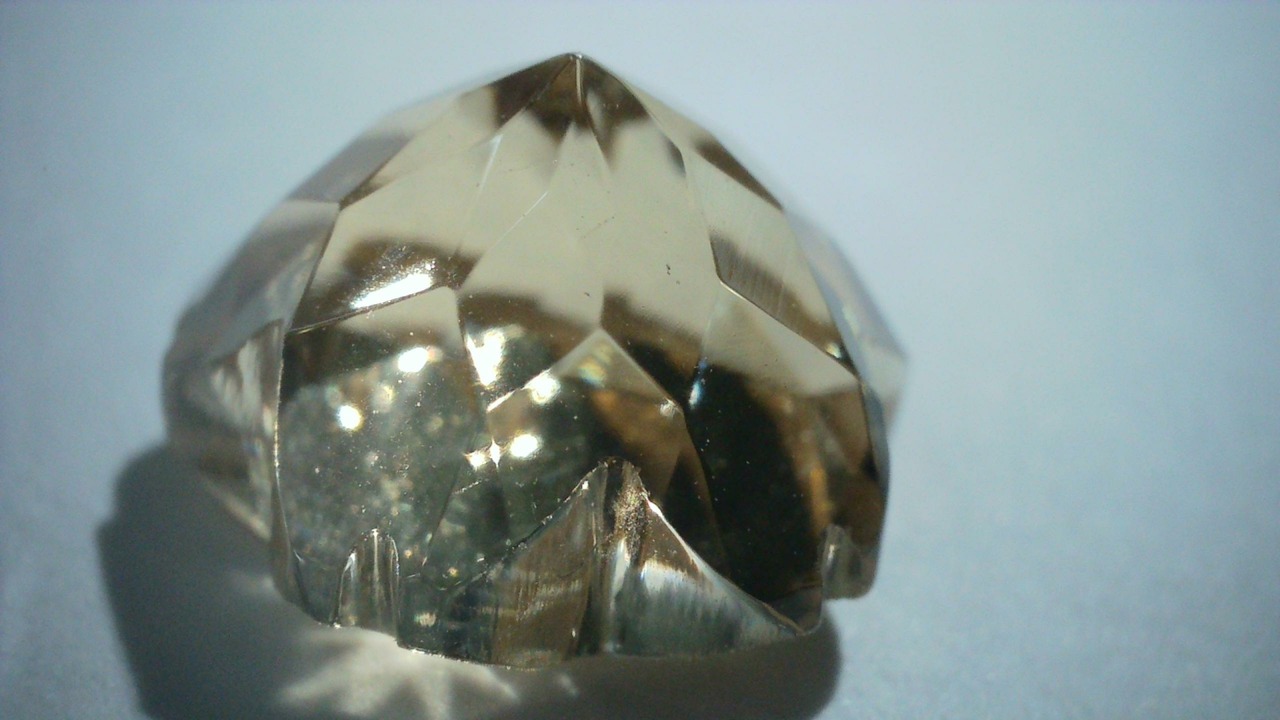 シトリン（桜カット）　1.8ct　[C13‐619]