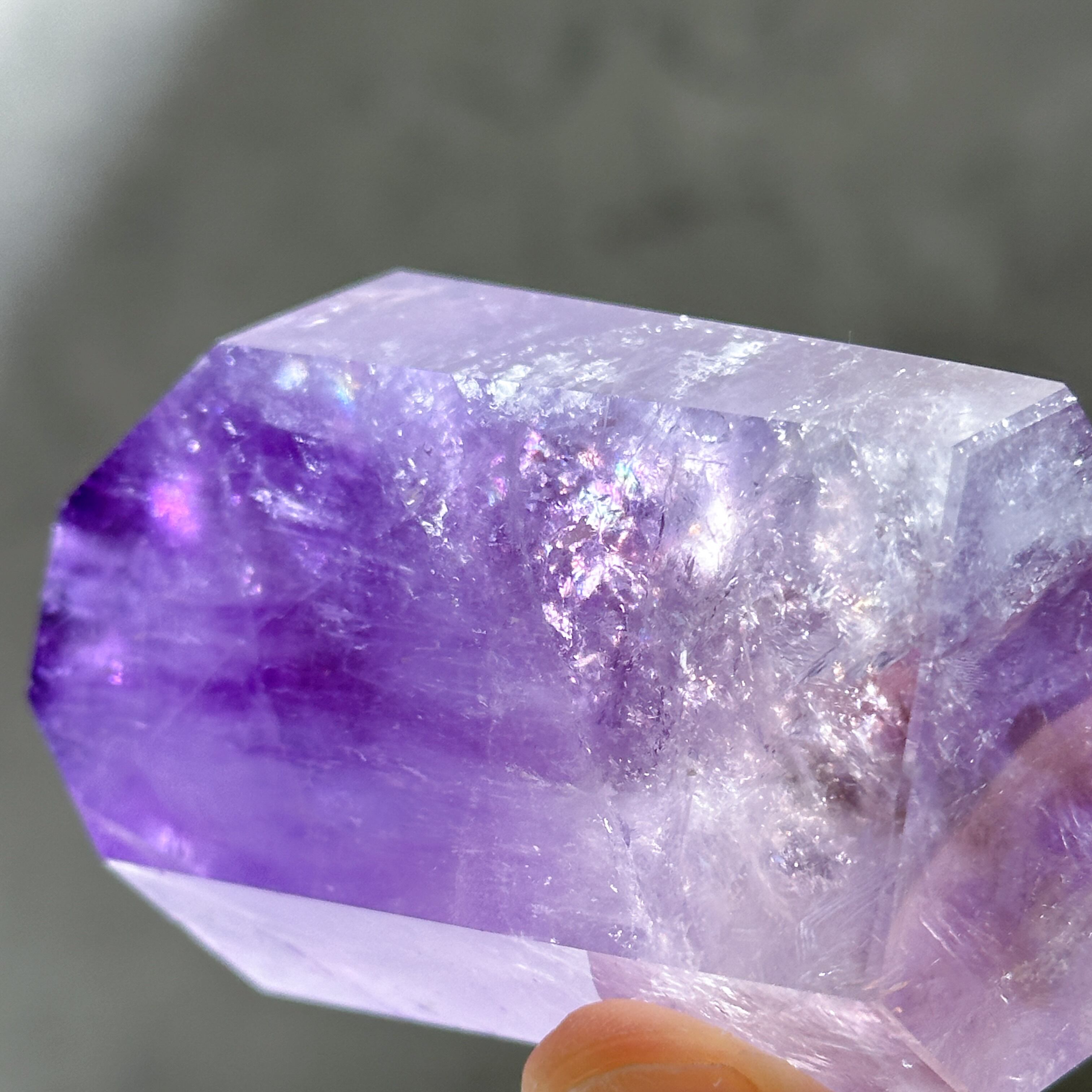 虹◎アメジスト タワー83◇ Amethyst ◇天然石・鉱物・パワーストーン