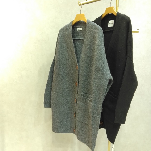 【ANTHOM】ウール100%バック刺繍ロングカーディガン