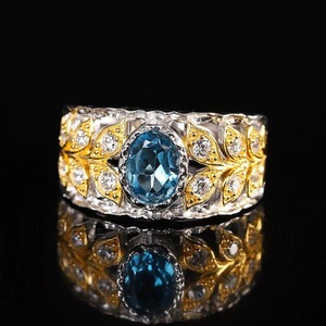 ブルートパーズリング - 自然の優雅さを表現する葉のデザイン R459