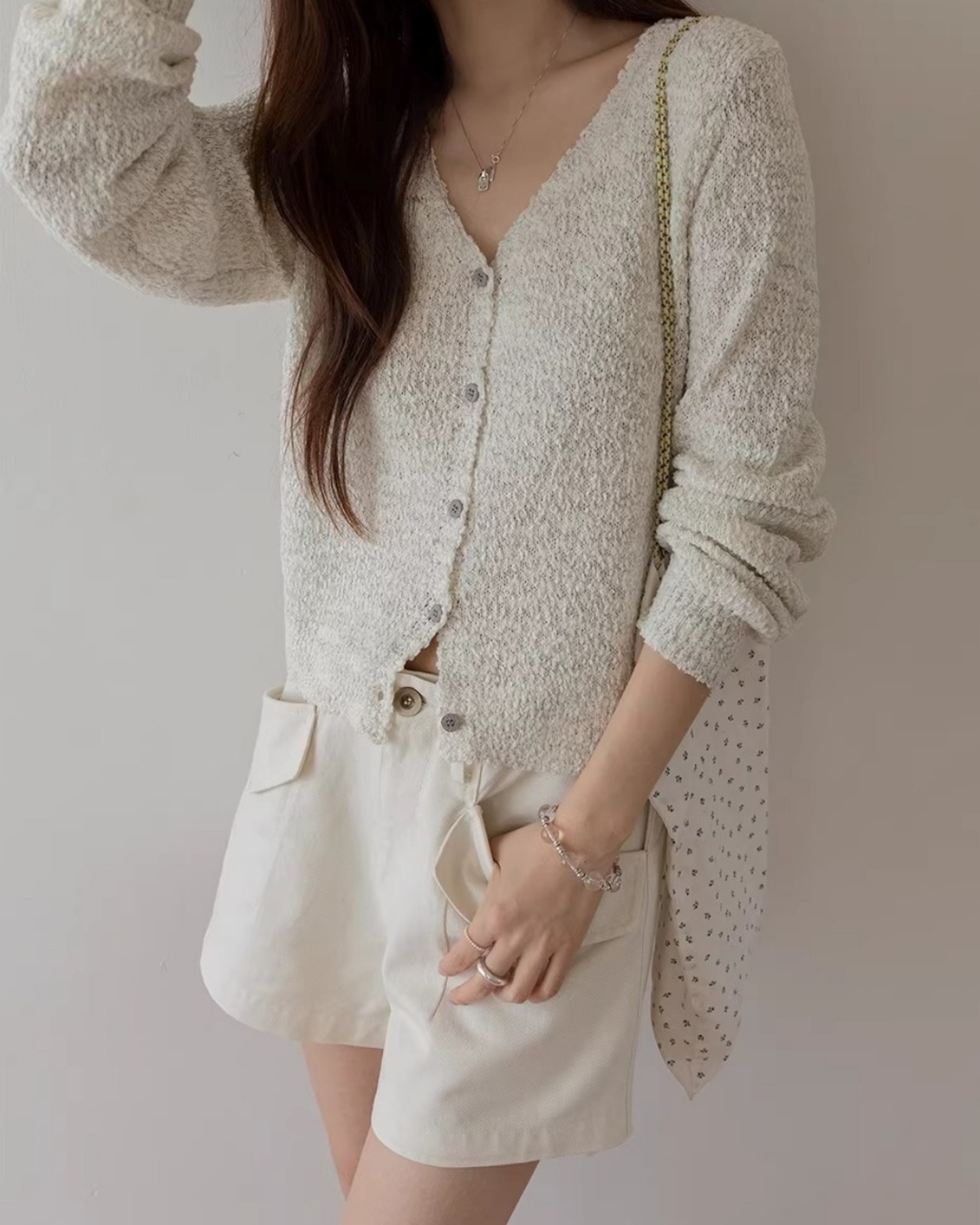 V-Neck long sleeve short knit Cardigan L0166