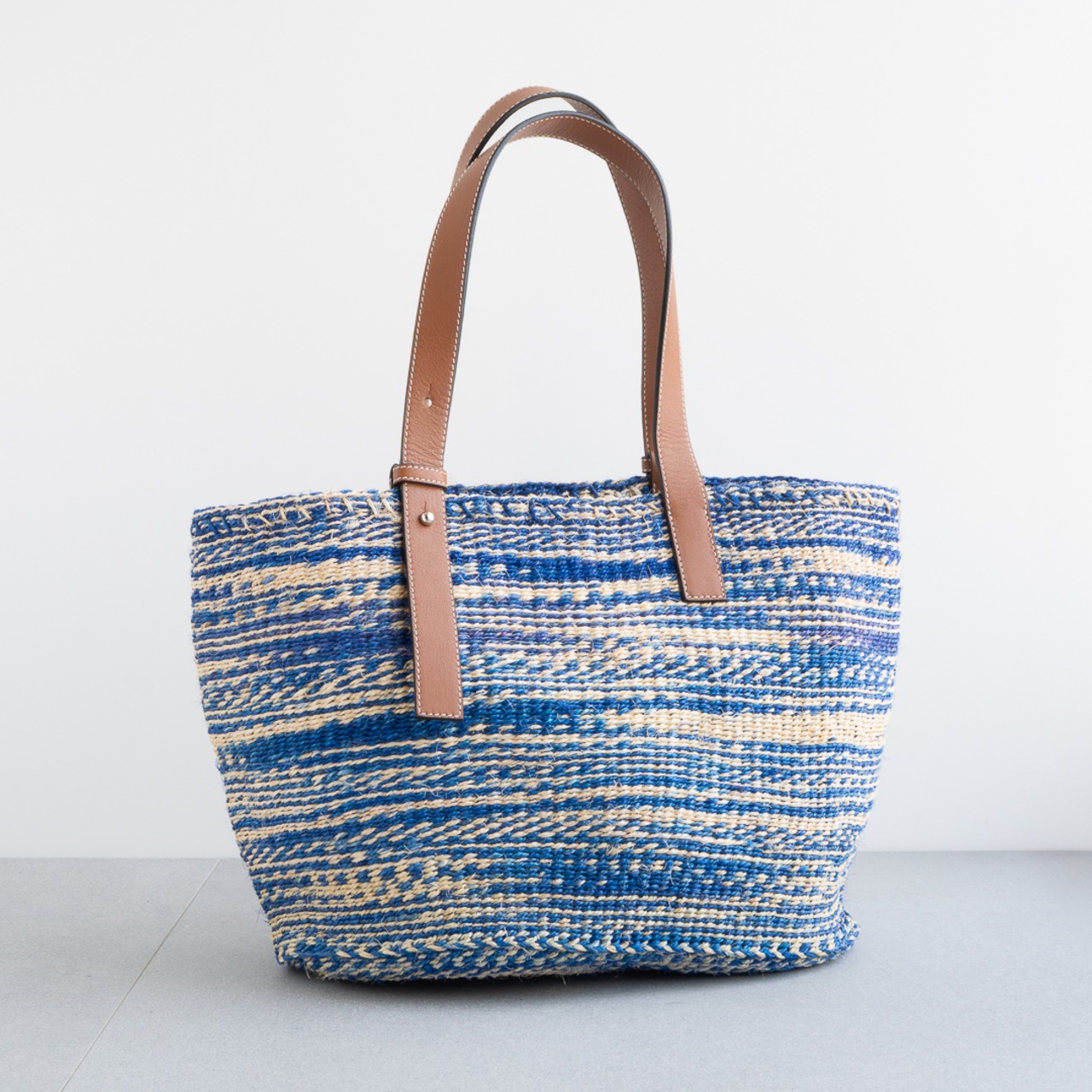 ロエベ パウラズ イビザ バスケットバッグ サイザル ブルー ブラウン レザー