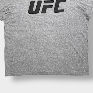【UFC】3X ビッグサイズ 総合格闘技 ロゴ Tシャツ アルティメット・ファイティング Ultimate Fighting Championship グレー半袖 us古着