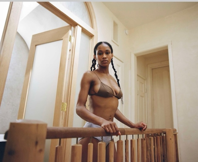 OVERNEATH/Bra004 WOOD