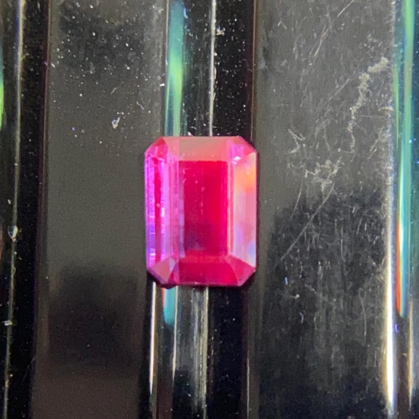 美しいアートサファイア