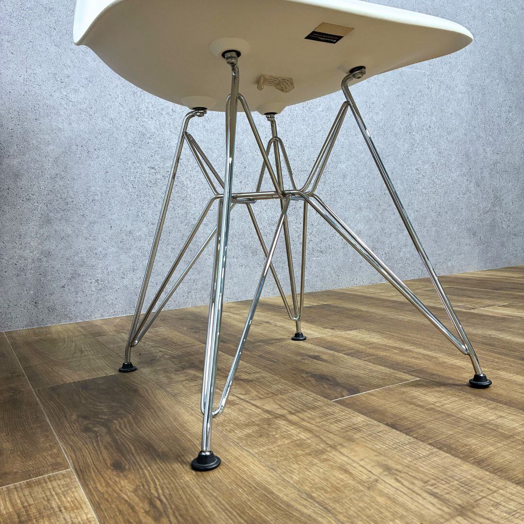 Herman Miller Eames Molded Plastic Side Shell Chair ハーマンミラー