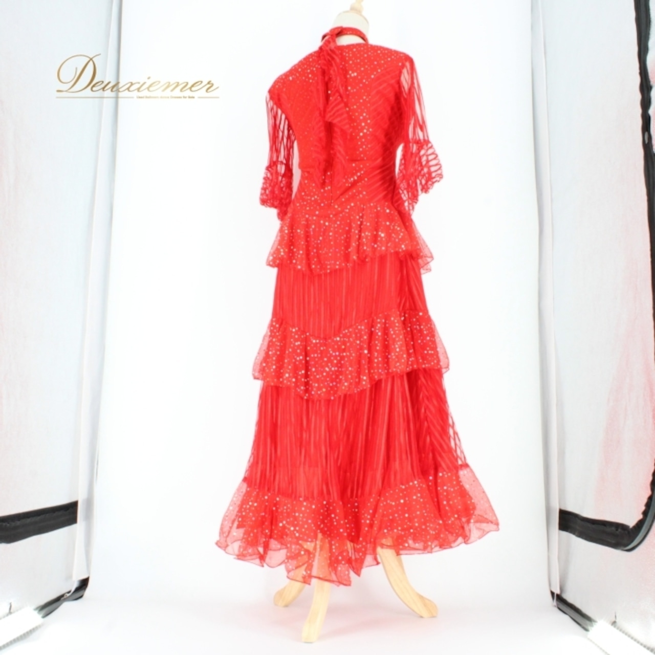 社交ダンス 衣装 スタンダード ドレス ワンピース パーティドレス prima boutique プリマブティック レッド系 赤 レース チョーカー キラキラ キラキラドレス フォーマルドレス 競技用ドレス ヘアアクセサリー おしゃれ衣装 アウトドアイベント ステージ衣装 発表会 衣装レンタル 2次会 目立つドレス スポーツダンス レディースファッション おしゃれ レース使い 輝く ホログラム カジュアルダンス