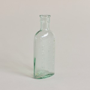 Bottle / ボトル〈花瓶 / フラワーベース 〉DE1906-0003D