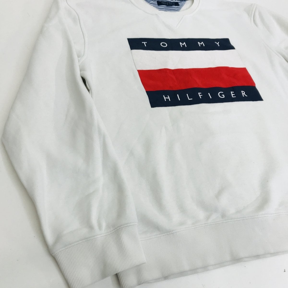 TOMMY HILFIGER トミーヒルフィガー ビッグ フラッグ ロゴ プリント