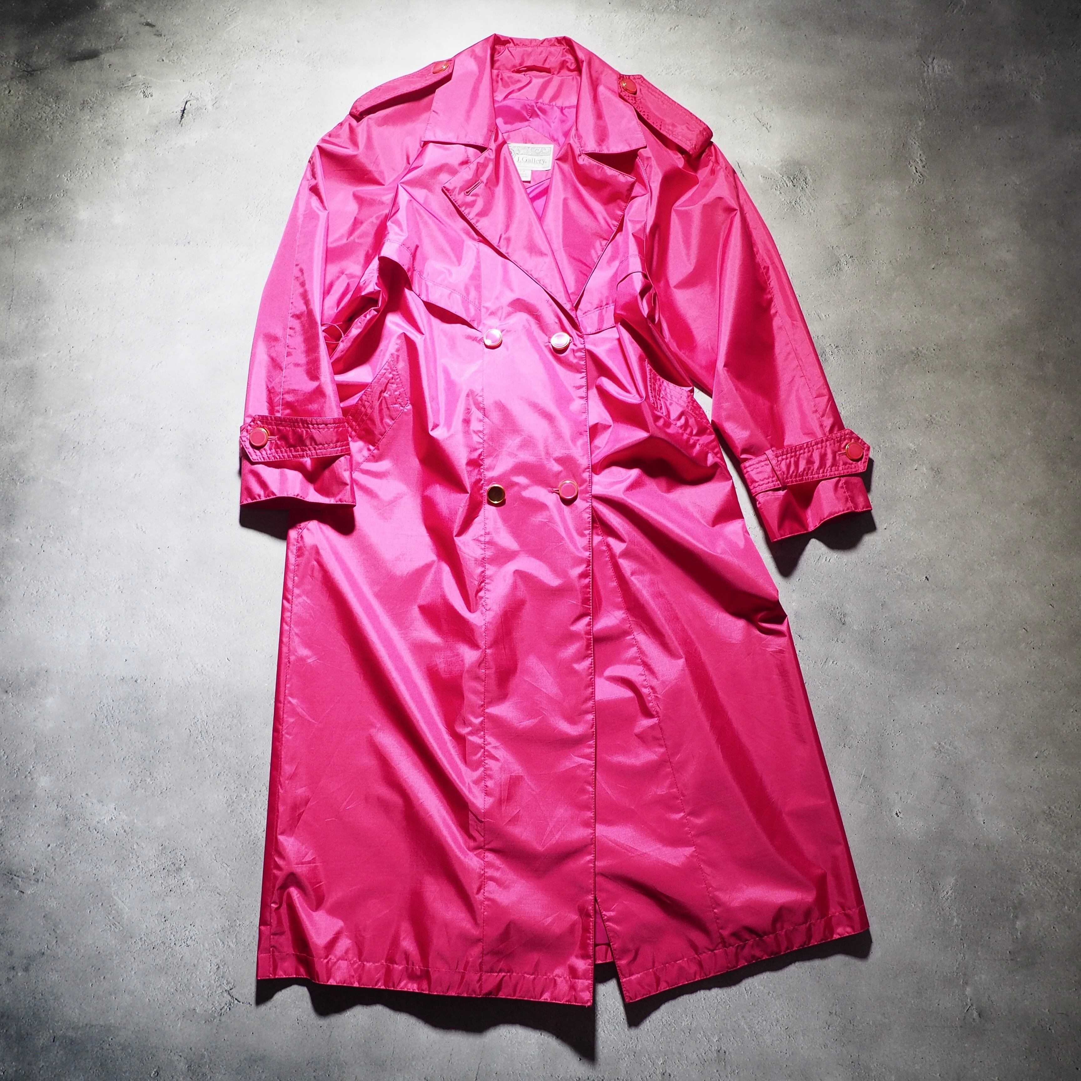 1990s Beautiful Vivid shocking pink color vintage loose long trench coat
