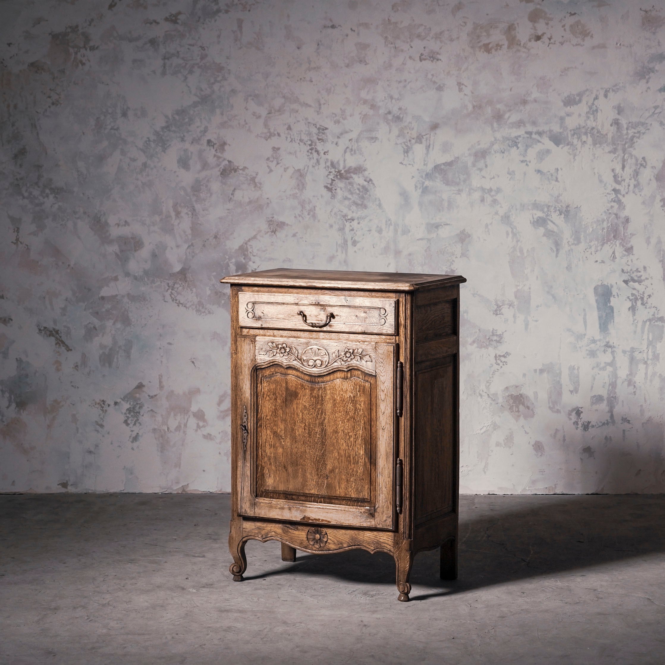 サイドボード/サイドチェスト/フレンチサイドボード/アンティークサイドボード/1880年代/剥離家具/オーク材/ディスプレイ