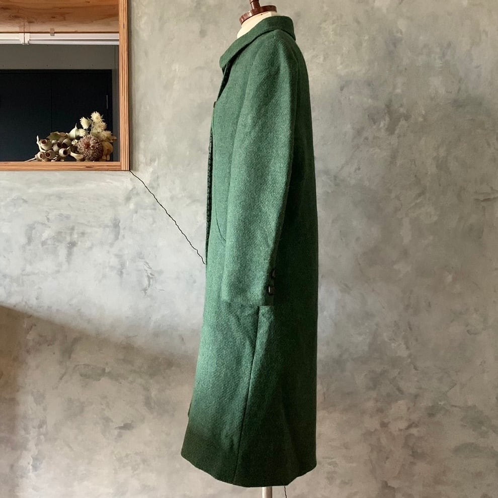 モスグリーンのウールコート | コルビジェ