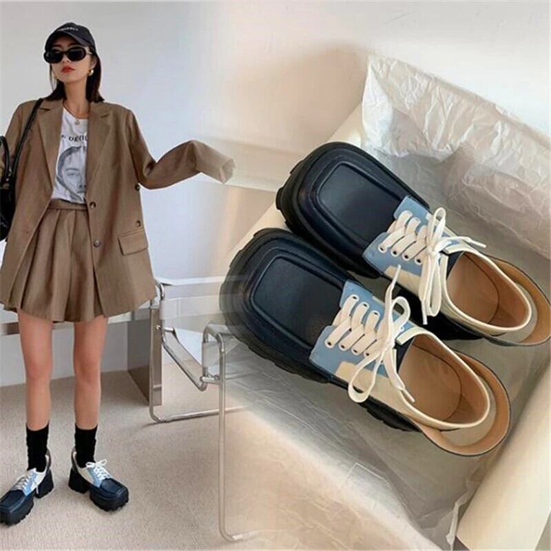 【新作】【送料無料】 冬の女性のハイヒールのブーツは、厚底のレースアップハイヒールブラックカラーマッチングファッションハイヒールを増やします 靴 シューズ ウィンター 冬物 10b3420060079