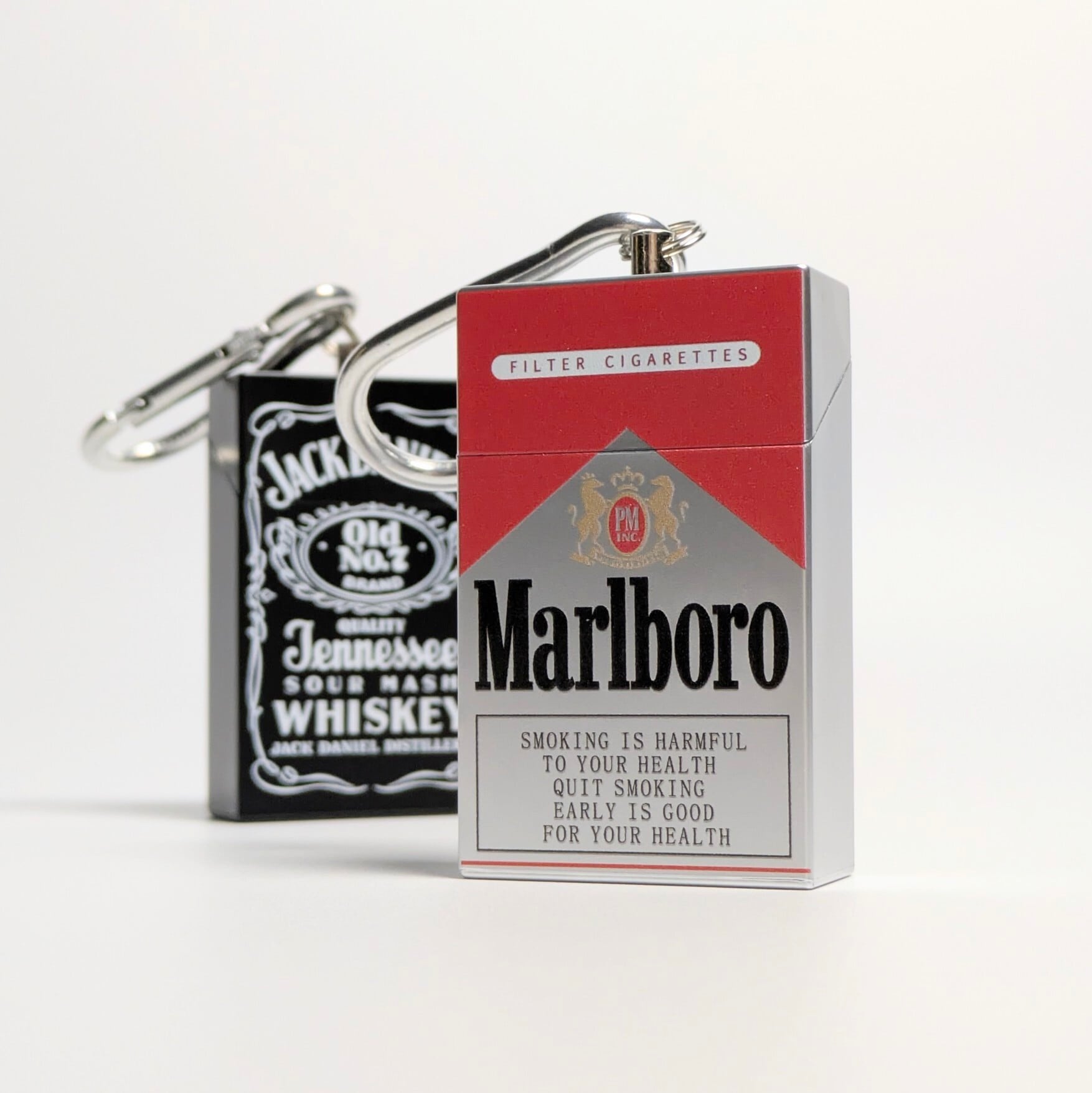 再入荷！【 Marlboro ( マールボロ )  / Jack Daniel's ( ジャックダニエル )】 Portable Ashtray / 携帯灰皿 / カラビナポータブルアシュトレイ　〚アメリカン雑貨 アメトイ〛