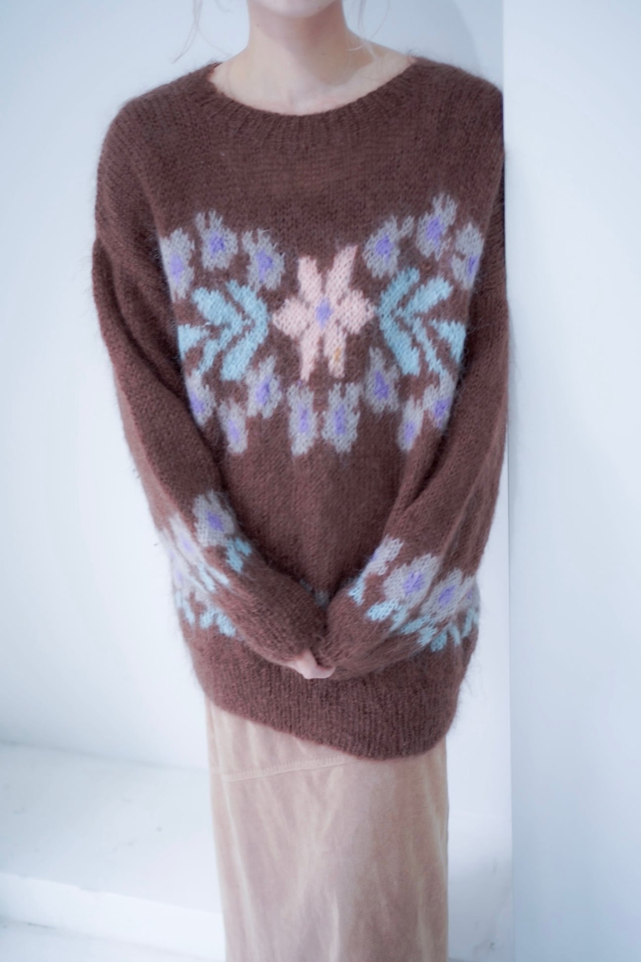 flower motif brown mohair knit