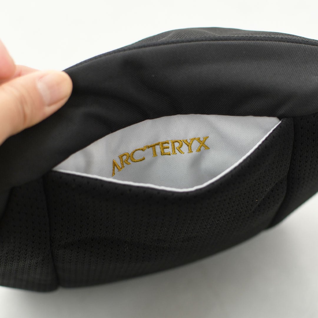 Arc’teryx ウエストポーチ　リフレクターロゴ ARC'TERYX (アークテリクス) メンズ ボディバッグ ロゴ マンティス 1