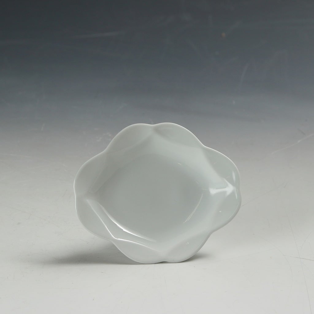 お買い得食器 泰山白磁 七宝縁 菱形小皿 1客 未使用高級和食器 和食器