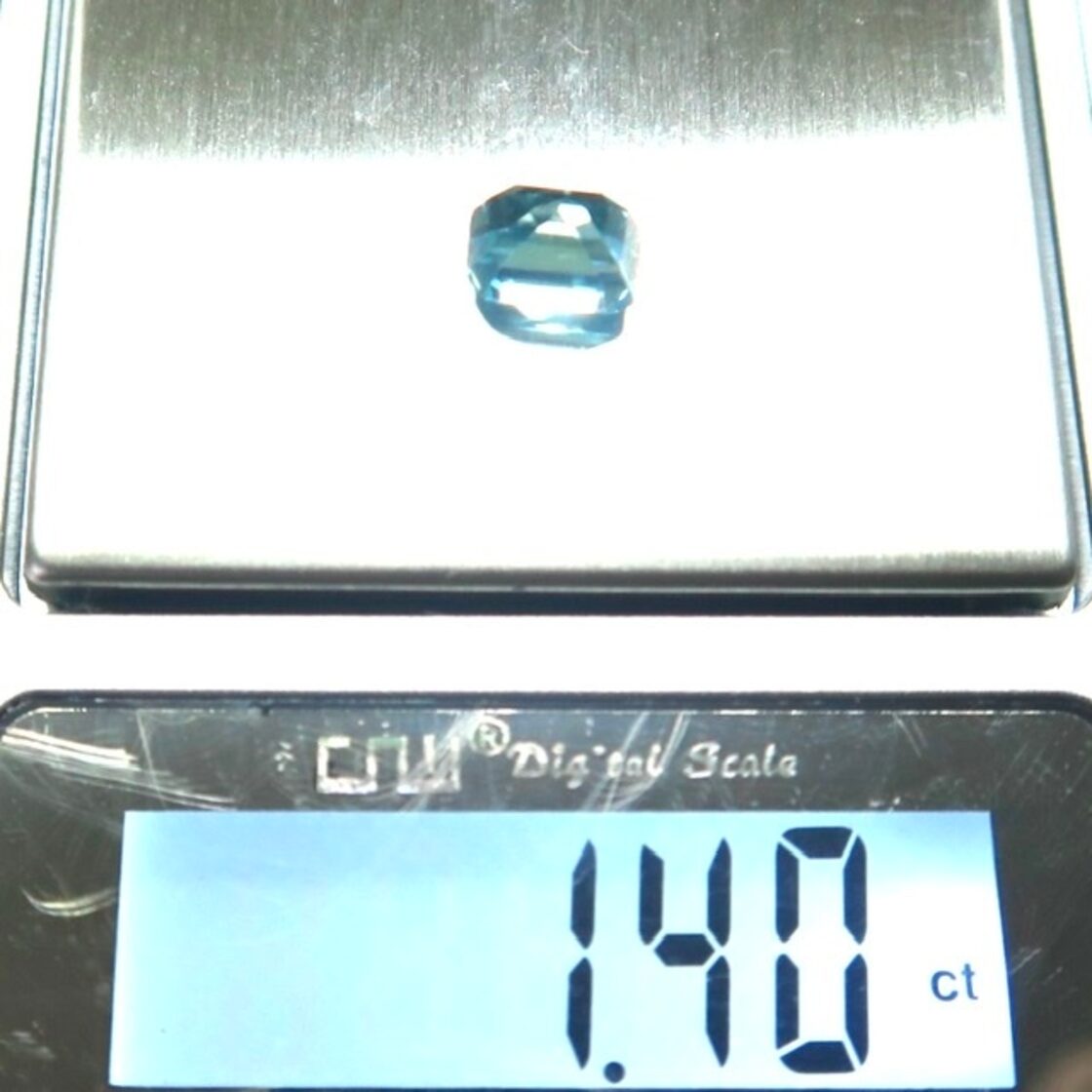 1.40ct A 高輝度ブルージルコン No.3011《ラタナキリブルー 