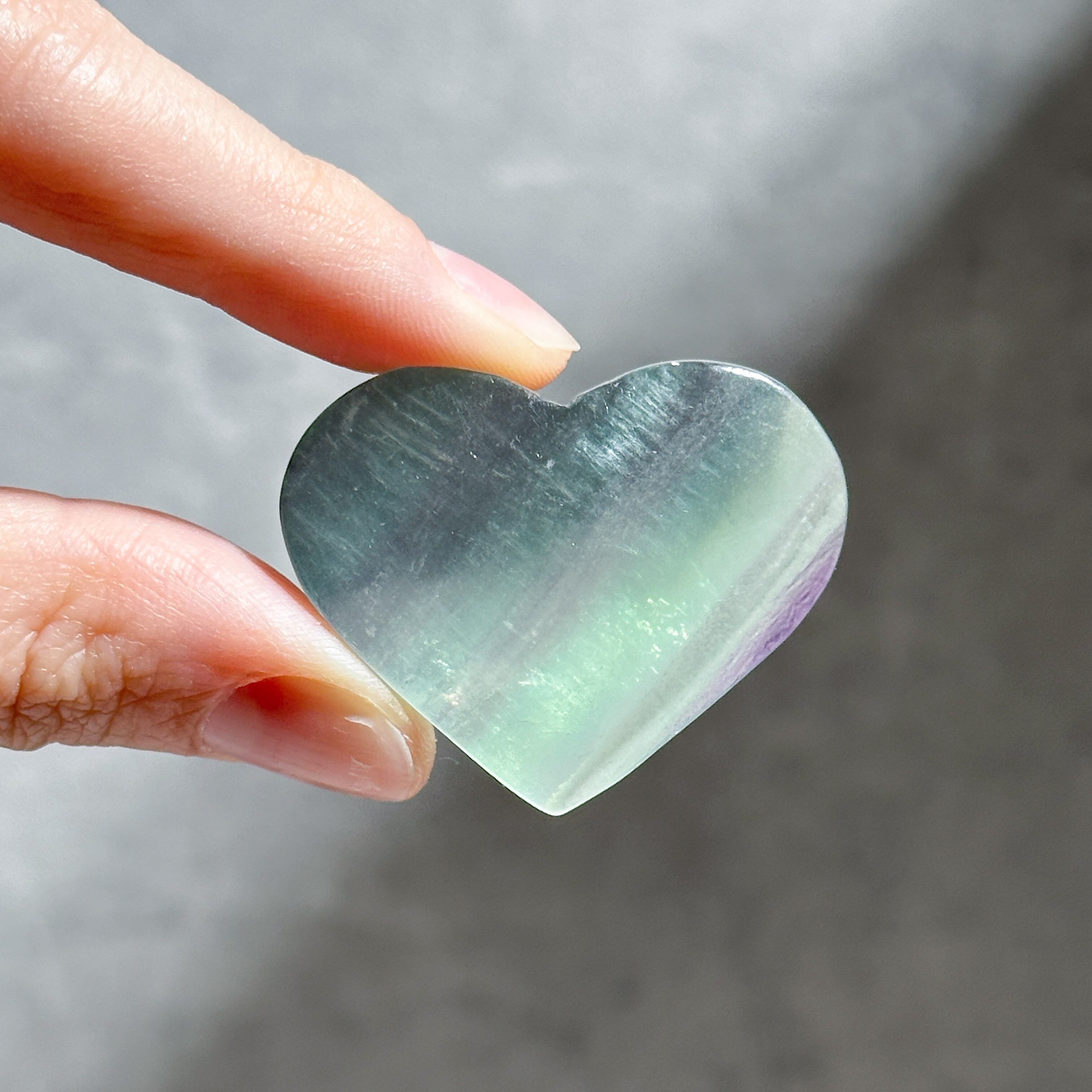 虹◎レインボーフローライト ハート45◇ Rainbow Fluorite ◇天然石・鉱物・パワーストーン